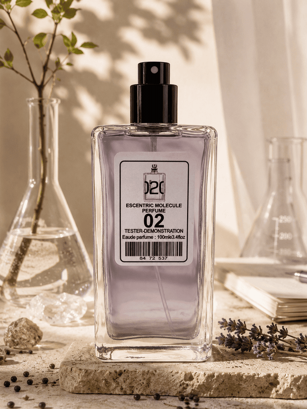 تصویر 2 عطر مولکول 02